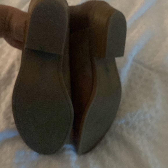 Comfortable - Picture 5 of 5